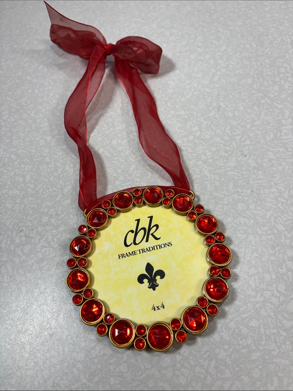 Red Jeweled Round Hanging Photo Frame 4x4 Ornament